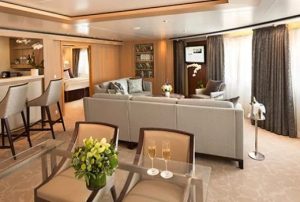 Cruise met Seabourn's Seabourn Odyssey. Bekijk hier de verschillende categorieën hutten en het complete cruise aanbod op Cruise2Travel