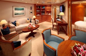 Cruise met Seadream's Seadream I. Bekijk hier alle categorieën hutten en boek uw volgende cruise bij Cruise2Travel.
