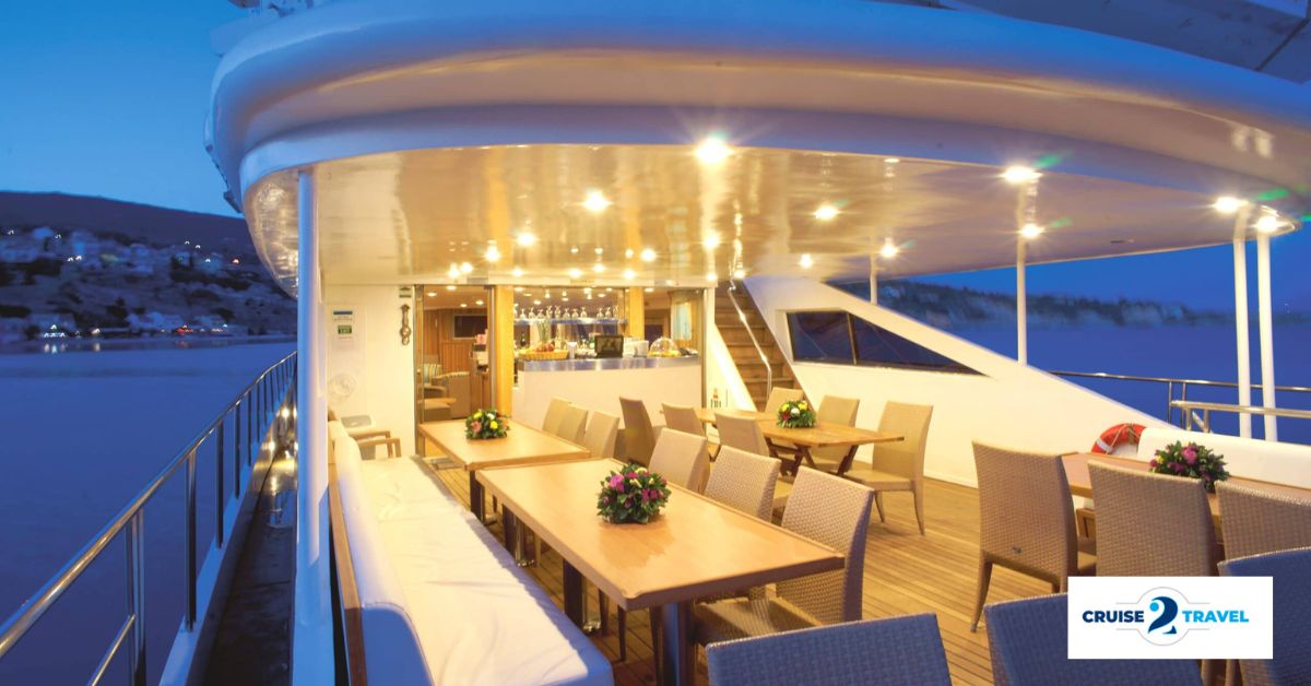 Cruise met Variety Cruises' Harmony G. Bekijk het complete cruise aanbod op Cruise2Travel. Boek nu!